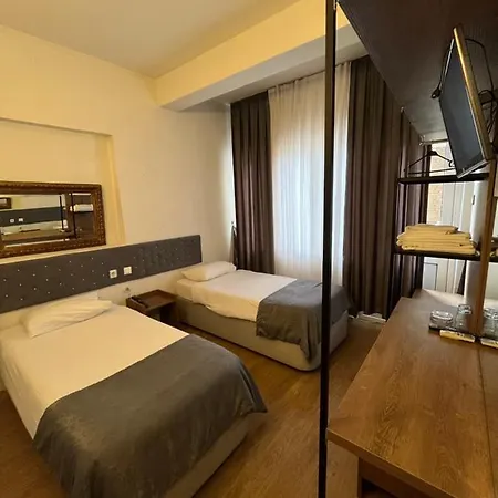 Hotel Uenlue 2*