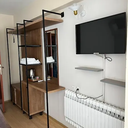 Uenlue Hotel 2*