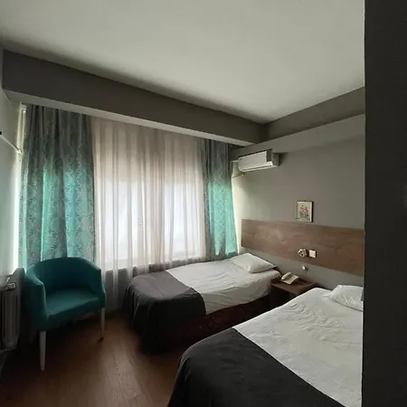 Uenlue Hotel 2*