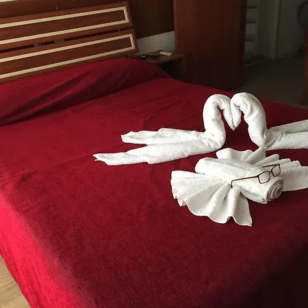 Hotel Uenlue 2*